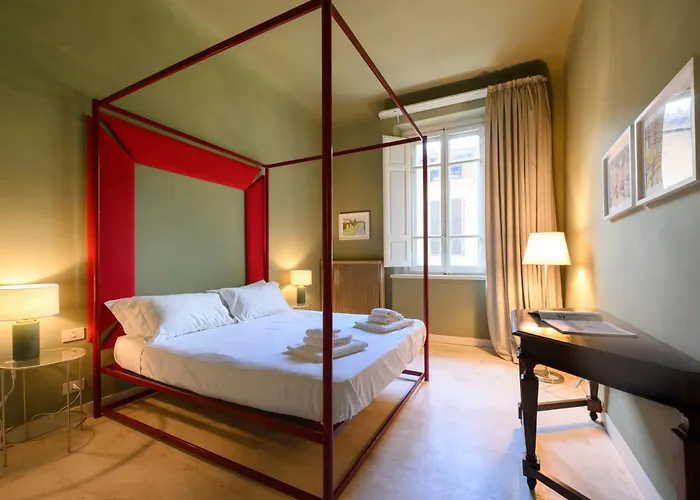 Capponi Charming شقة